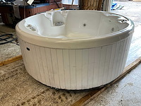 Great lakes jacuzzi - afbeelding 4 van  11