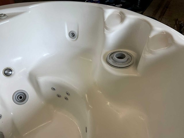 Great lakes jacuzzi - afbeelding 8 van  11