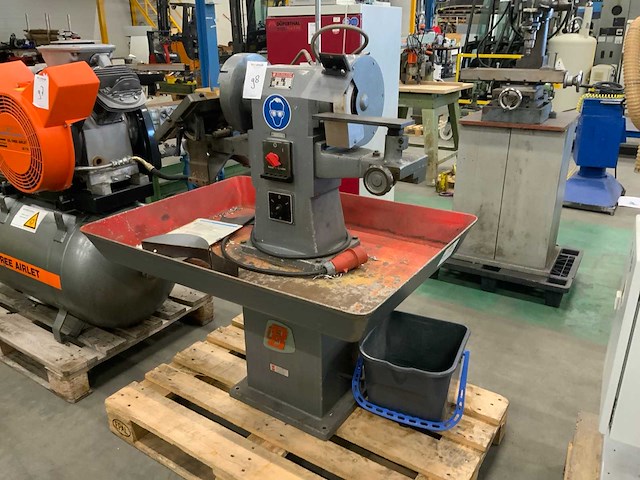 Greb.bayer gb15/42nwp gereedschapslijpmachine - afbeelding 1 van  4
