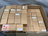 Green celebrations chocolademargriet bloem (123x) - afbeelding 3 van  3