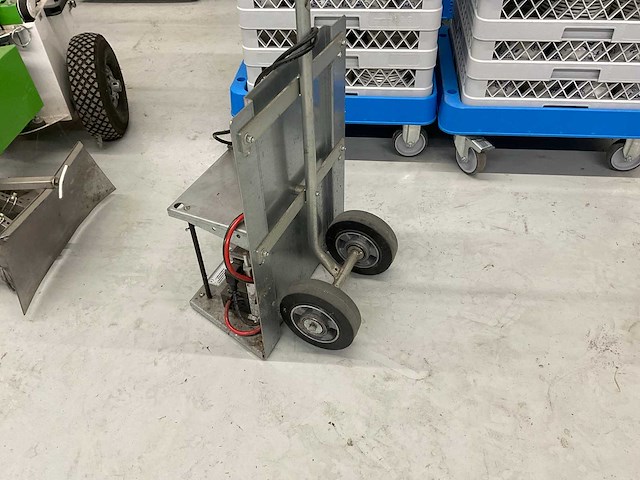 Green weed brush gwb-e400-24 onkruidborstelmachine - afbeelding 5 van  13