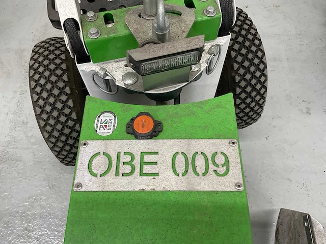 Green weed brush gwb-e400-24 onkruidborstelmachine - afbeelding 8 van  13