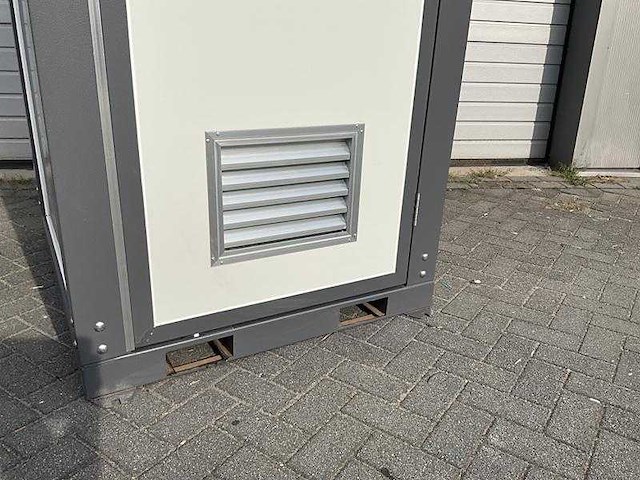 Greenland - 2025 - single toilet - mobiele toilet - afbeelding 7 van  25