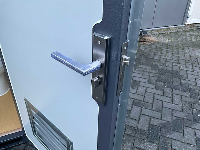 Greenland - 2025 - single toilet - mobiele toilet - afbeelding 15 van  21