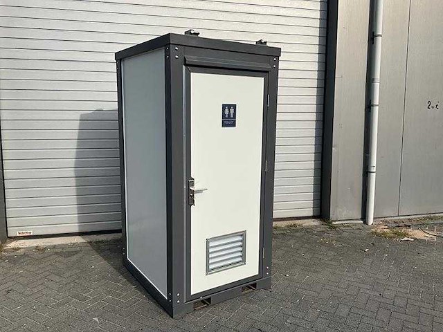Greenland - 2025 - single toilet - mobiele toilet - afbeelding 18 van  21