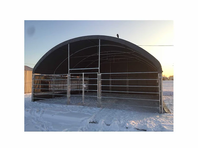 Greenland - 8 x 8 x 4 meter - dierenverblijf/ cattle tent - afbeelding 1 van  5