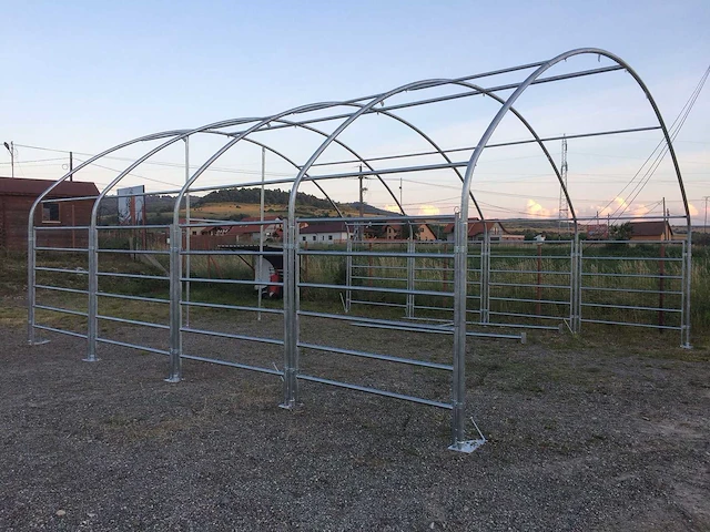 Greenland - 8 x 8 x 4 meter - dierenverblijf/ cattle tent - afbeelding 3 van  5