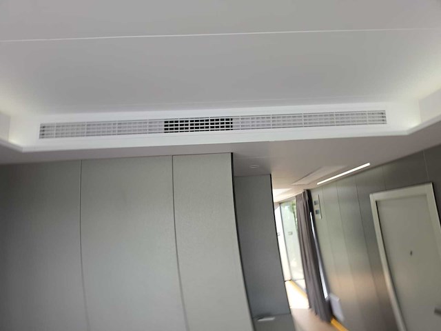Greenverso x118 11,8x3,3 m tiny house / space woning / capsule woning / chalet - afbeelding 43 van  147