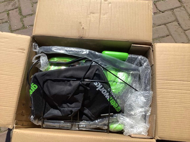 Greenworks g40dt35 verticuteermachine - afbeelding 3 van  3