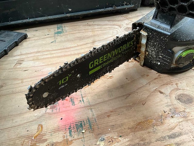 Greenworks gd40tcs kettingzaag 40 volt - afbeelding 2 van  2