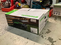 Greenworks rlmhog afdak robotmaaier - afbeelding 1 van  3