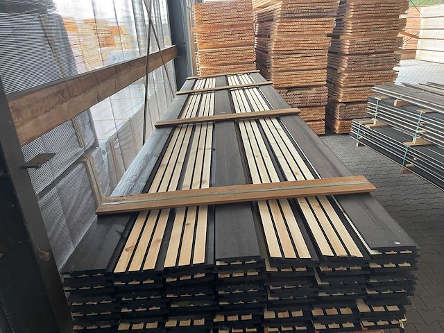 Grenen acoustic desgin profiel zwart gecoat 4500x142x22mm (80x) - afbeelding 1 van  3