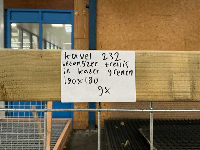 Grenen betonijzer trellis in kader hek 180x180 cm (9x) - afbeelding 8 van  8