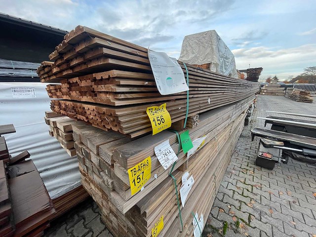 Grenen design profiel bruin geïmpregneerd 5400x140x18mm (97x) - afbeelding 2 van  3