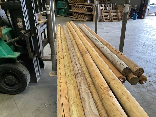 Grenen geimpregneerde ronde paal 300-500x10x10 cm (13x) - afbeelding 2 van  11