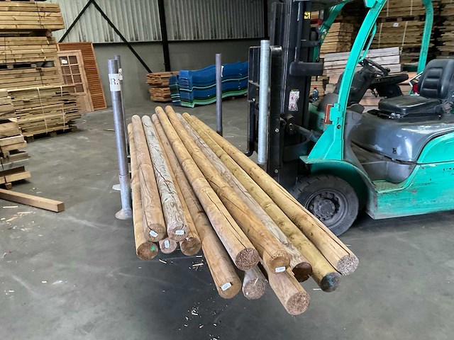 Grenen geimpregneerde ronde paal 300-500x10x10 cm (13x) - afbeelding 1 van  11
