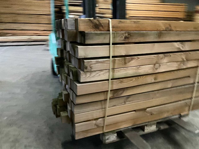 Grenen geïmpregneerde tuinpaal 180x8,8x8,8 cm (97x) - afbeelding 8 van  11