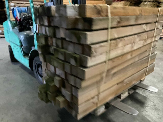 Grenen geïmpregneerde tuinpaal 180x8,8x8,8 cm (97x) - afbeelding 9 van  11