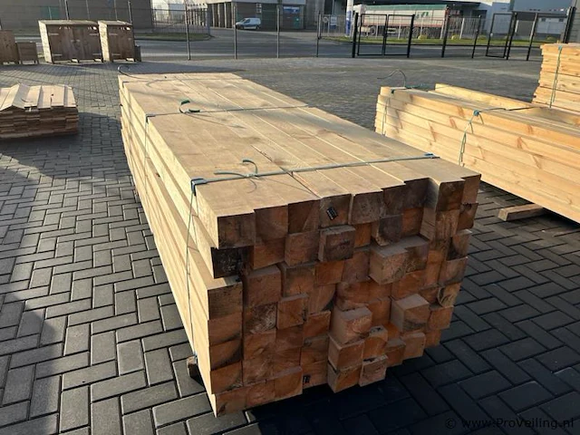 Grenen geschaafd onbehandeld vierkant 90 x 90 mm - afbeelding 10 van  13