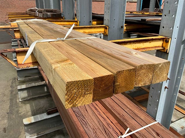 Grenen geschaafd palen 2100x65x65 mm (5x) - afbeelding 3 van  4