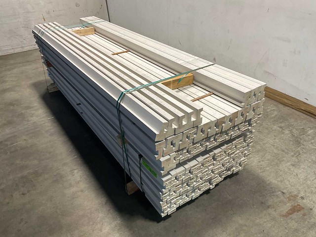 Grenen kozijnprofiel c wit gegrond 300x11x6,6 cm (30x) - afbeelding 1 van  6