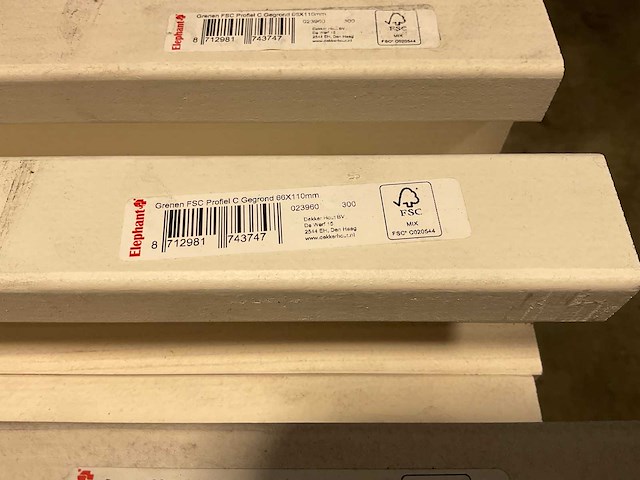 Grenen kozijnprofiel c wit gegrond 300x11x6,6 cm (30x) - afbeelding 5 van  6