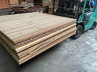 Grenen latten tuinscherm "lux" - 180x180 cm (9x) - afbeelding 2 van  3