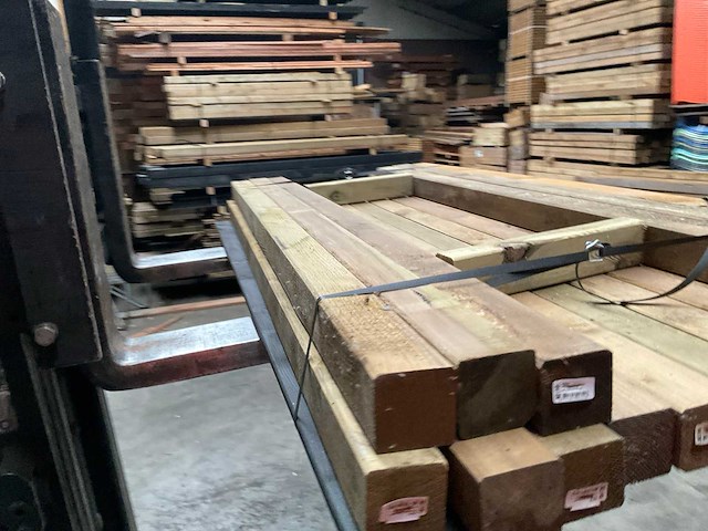 Grenen paal geschaafd - 180x6,8x6,8 cm (17x) - afbeelding 12 van  12