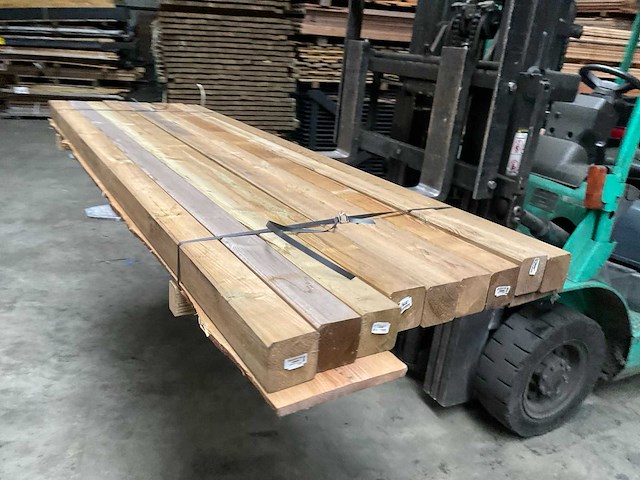 Grenen paal geschaafd - 240x8,8x8,8 cm (9x) - afbeelding 1 van  8