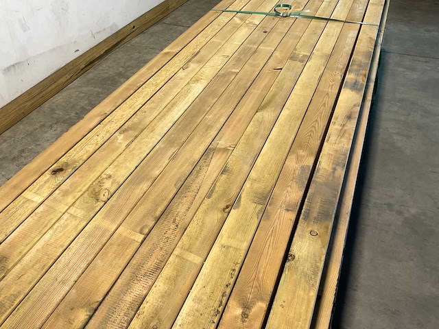 Grenen paal geschaafd 400x8,8x8,8 cm (25x) - afbeelding 2 van  6