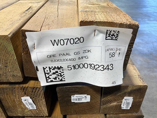 Grenen paal geschaafd 400x8,8x8,8 cm (25x) - afbeelding 4 van  4