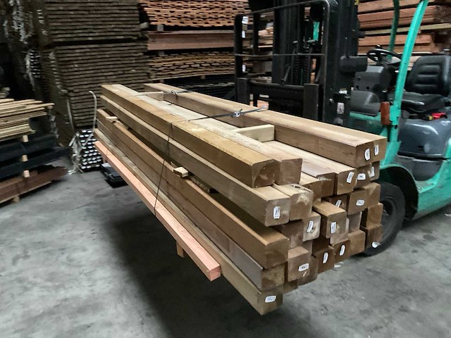 Grenen paal geschaafd/geïmpregneerd - 270x8,8x8,8 cm (32x) - afbeelding 1 van  6