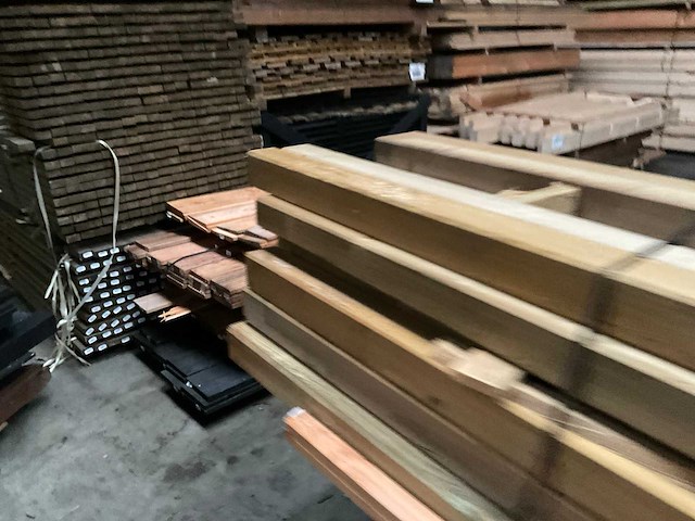 Grenen paal geschaafd/geïmpregneerd - 270x8,8x8,8 cm (32x) - afbeelding 4 van  6