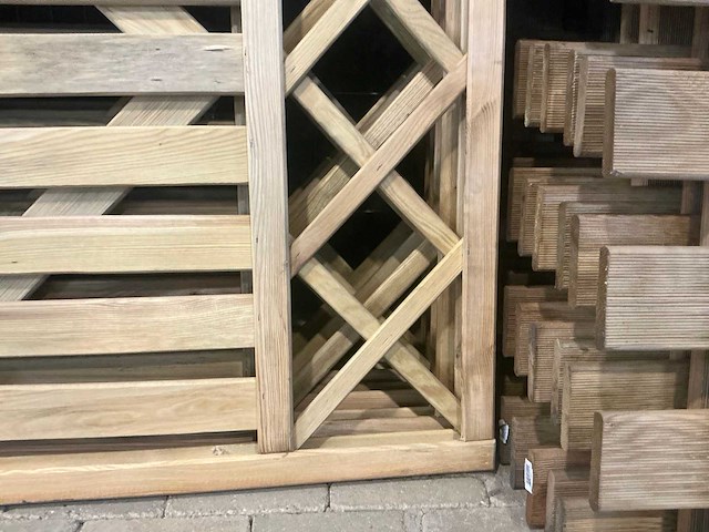 Grenen poort geschaafd recht + trellis 90x100 cm (4x) - afbeelding 3 van  8