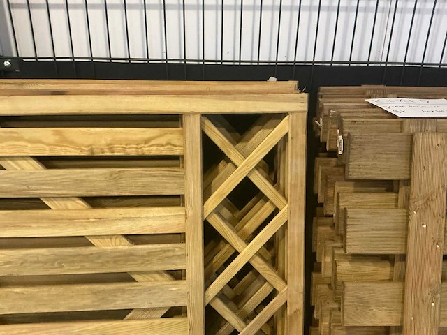 Grenen poort geschaafd recht + trellis 90x100 cm (4x) - afbeelding 7 van  8