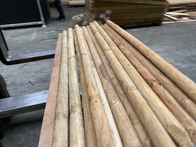 Grenen ronde paal geïmpregneerd/gepunt - 200x6x6 cm (15x) - afbeelding 7 van  9