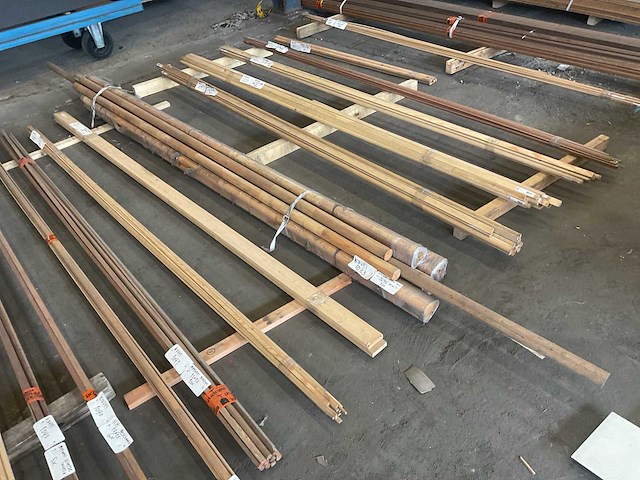 Grenen ronde stok 46mm (15x) - afbeelding 1 van  5