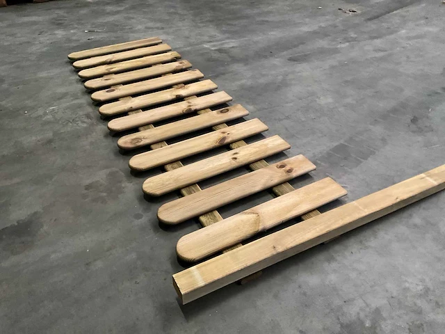 Grenen tuinhekwerk met paal geïmpregneerd - 190x60 cm (5x) - afbeelding 2 van  4