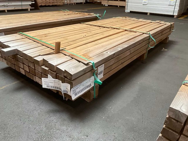 Grenen tuinhout 45x65 mm (56x) - afbeelding 1 van  4