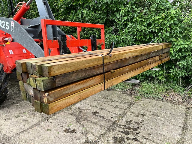 Grenen tuinpaal geschaafd 210x6,8x6,8 cm (60x) - afbeelding 1 van  4