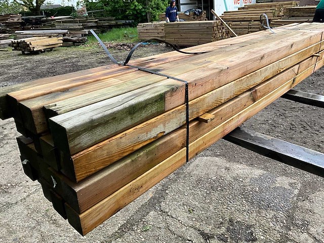 Grenen tuinpaal geschaafd 240x6,8x6,8 cm (60x) - afbeelding 3 van  4