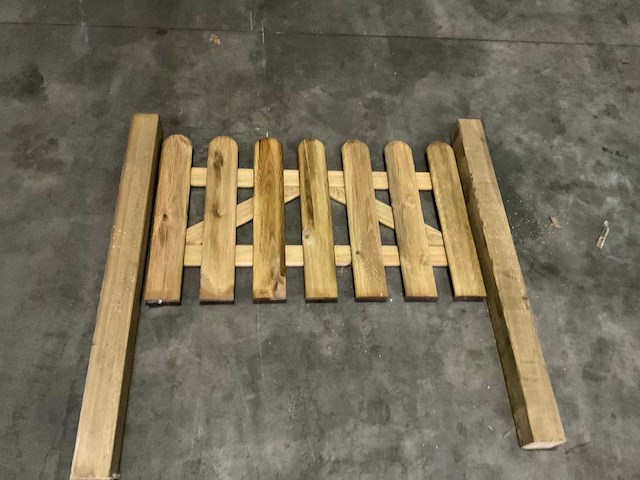 Grenen tuinpoort met palen geïmpregneerd - 100x60 cm (10x) - afbeelding 1 van  1