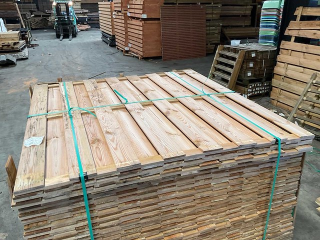 Grenen tuinscherm geïmpregneerd 15-planks - 180x180 cm (26x) - afbeelding 1 van  12