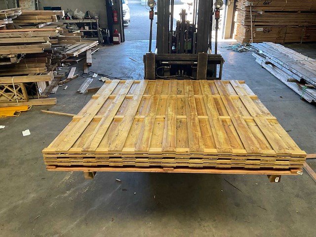 Grenen tuinscherm geïmpregneerd 19-planks - 180x180 cm (4x) - afbeelding 1 van  10