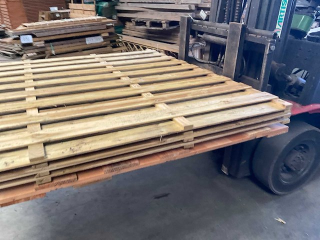 Grenen tuinscherm geïmpregneerd 19-planks - 180x180 cm (4x) - afbeelding 9 van  10