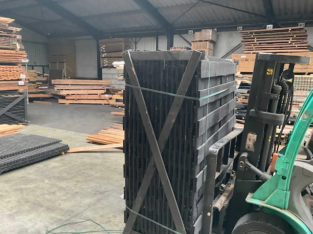 Grenen tuinscherm zwart geïmpregneerd - 180x180 (15x) - afbeelding 3 van  3