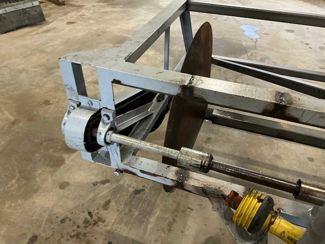 Greppelfrees - afbeelding 12 van  22