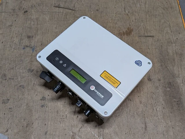 Grid-tied pv-omvormer, goodwe, gw3000-xs - afbeelding 1 van  4