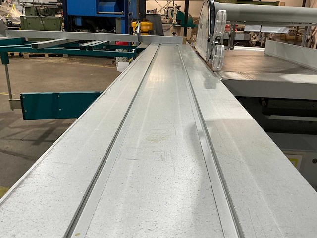 Griggio - 2004 - ca 400 - formaatcirkelzaagmachine - afbeelding 2 van  26