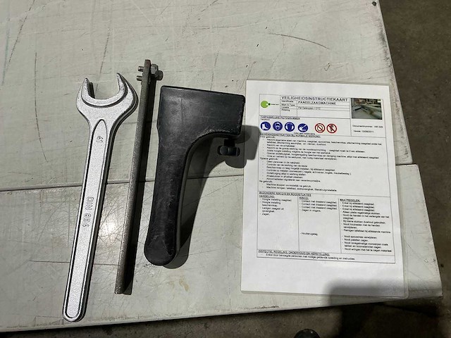 Griggio - 2004 - ca 400 - formaatcirkelzaagmachine - afbeelding 11 van  26